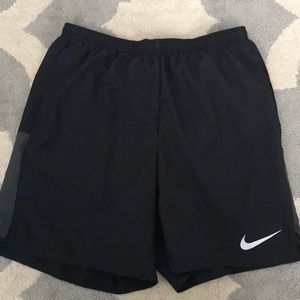 BLACK NIKE DRI-FIT!
